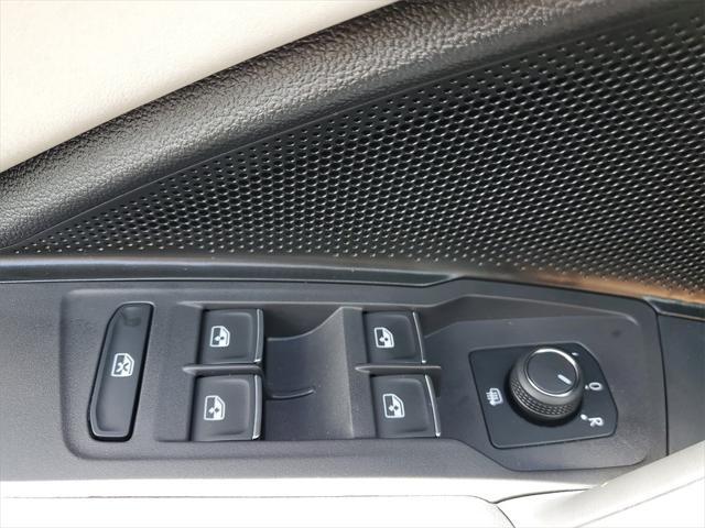 Photo of 2025 Pure White Volkswagen Tiguan