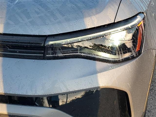 Photo of 2025 Pyrite Silver Metallic Volkswagen Taos