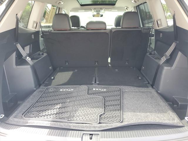 Photo of 2025 Pure White Volkswagen Atlas