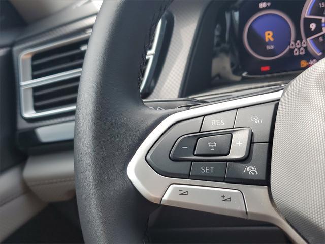 Photo of 2025 Pure White Volkswagen Atlas