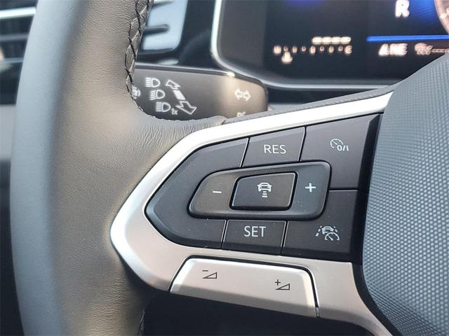 Photo of 2025 Platinum Volkswagen Jetta