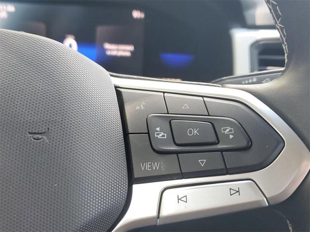 Photo of 2022 Deep Black Pearl Volkswagen Atlas
