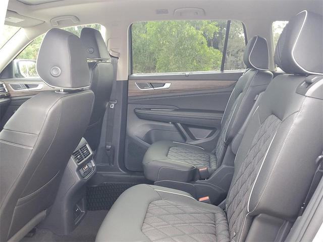 Photo of 2025 Mist Volkswagen Atlas