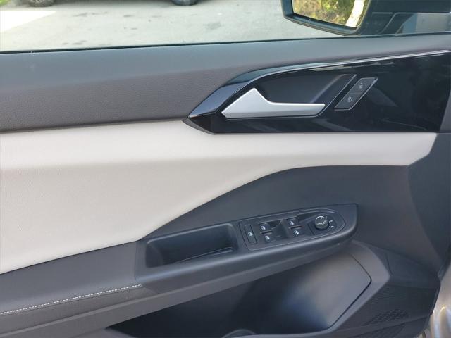 Photo of 2025 Silver Metallic Volkswagen Taos