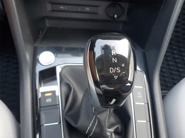 Photo of 2025 Silver Metallic Volkswagen Taos