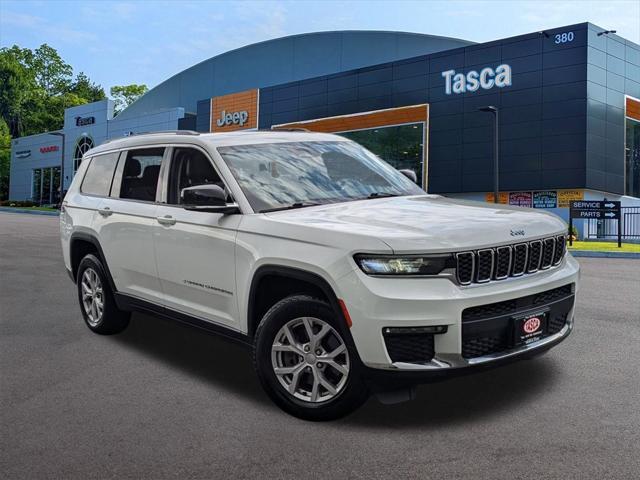 Photo of 2021 White Jeep Grand Cherokee L