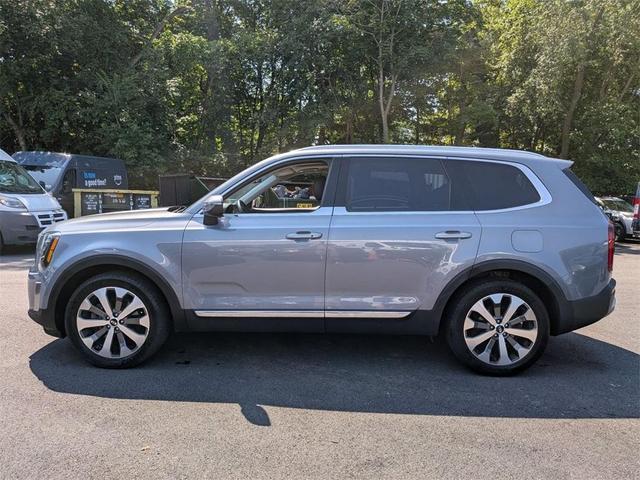 Photo of 2020 Everlasting Silver Kia Telluride