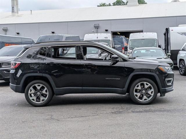 Photo of 2020 Diamond Black Jeep Compass