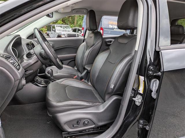 Photo of 2020 Diamond Black Jeep Compass