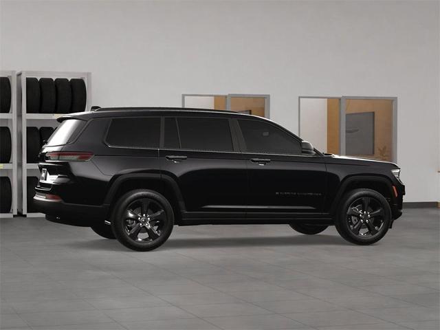 Photo of 2025 Diamond Black Jeep Grand Cherokee L