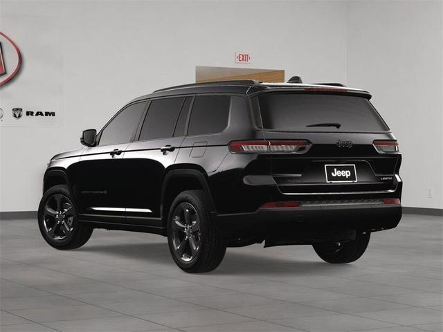 Photo of 2025 Diamond Black Jeep Grand Cherokee L