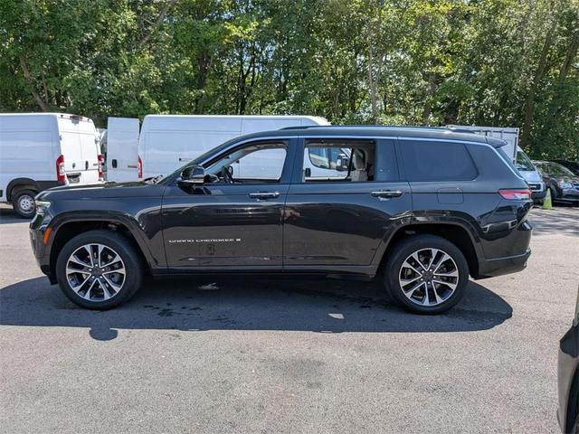 Photo of 2022 Rocky Mountain Pearlcoat Jeep Grand Cherokee L