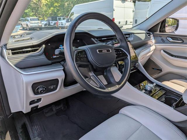 Photo of 2022 Rocky Mountain Pearlcoat Jeep Grand Cherokee L