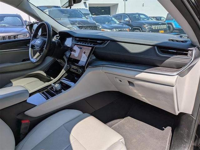 Photo of 2022 Rocky Mountain Pearlcoat Jeep Grand Cherokee L