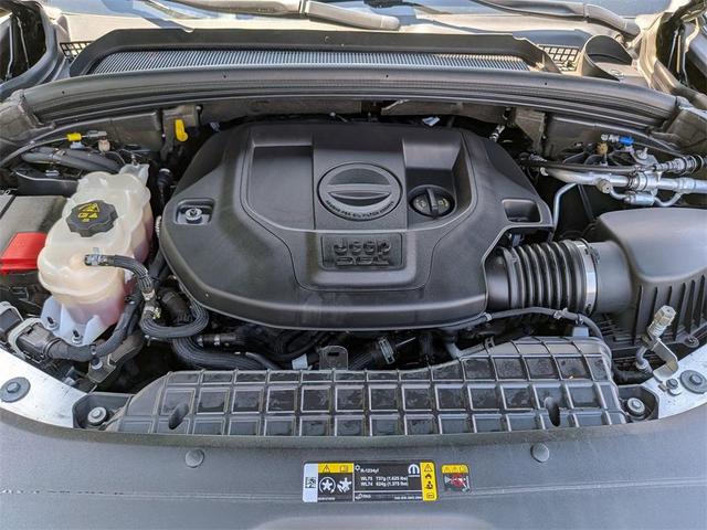 Photo of 2022 Rocky Mountain Pearlcoat Jeep Grand Cherokee L