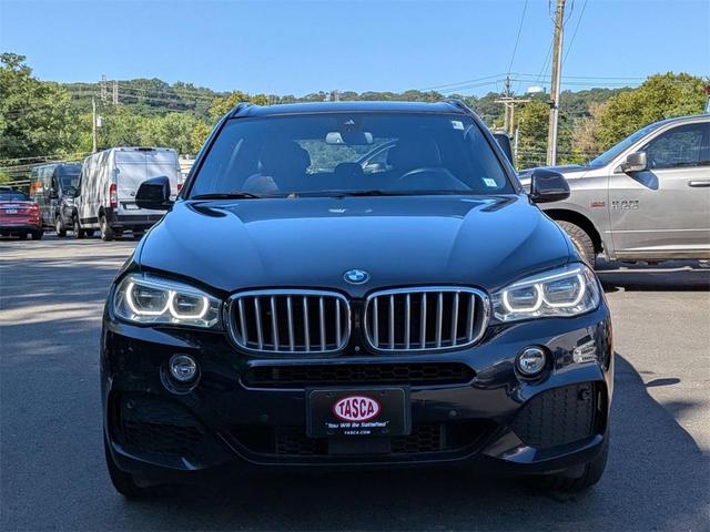 Photo of 2018 Carbon Black Metallic BMW X5