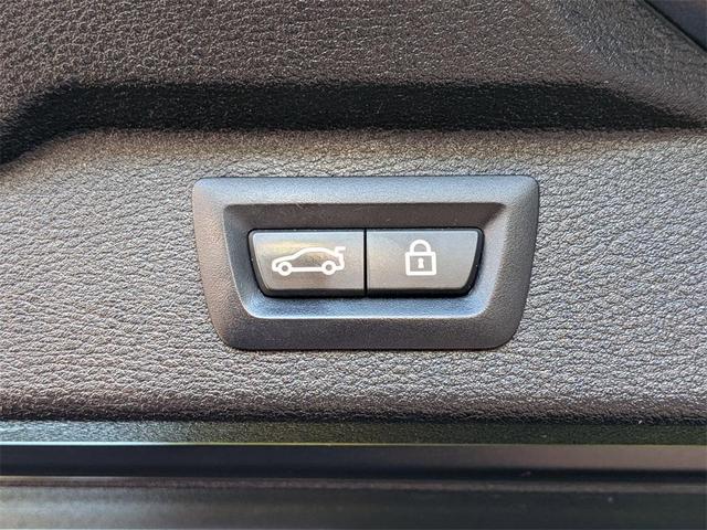 Photo of 2018 Carbon Black Metallic BMW X5