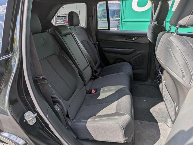 Photo of 2025 Diamond Black Jeep Grand Cherokee