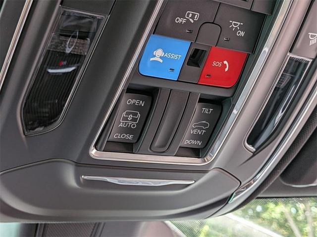 Photo of 2025 Diamond Black Jeep Grand Cherokee