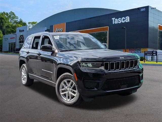 Photo of 2025 Diamond Black Jeep Grand Cherokee