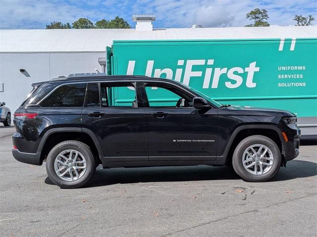 Photo of 2025 Diamond Black Jeep Grand Cherokee