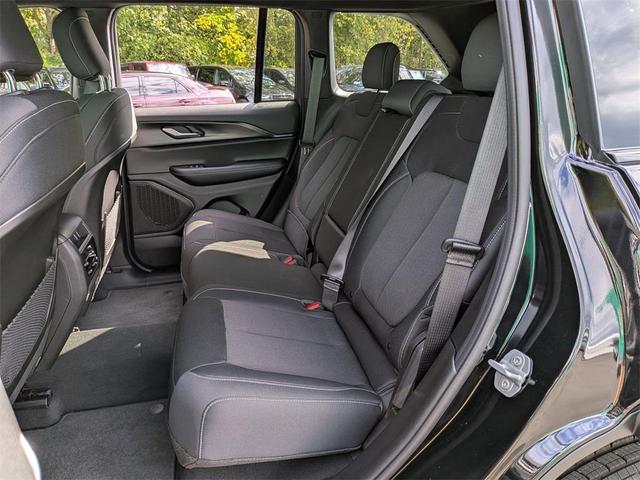Photo of 2025 Diamond Black Jeep Grand Cherokee