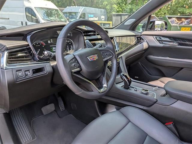 Photo of 2024 Stellar Black Metallic Cadillac XT6
