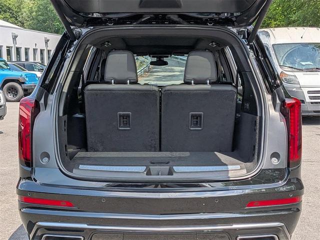 Photo of 2024 Stellar Black Metallic Cadillac XT6