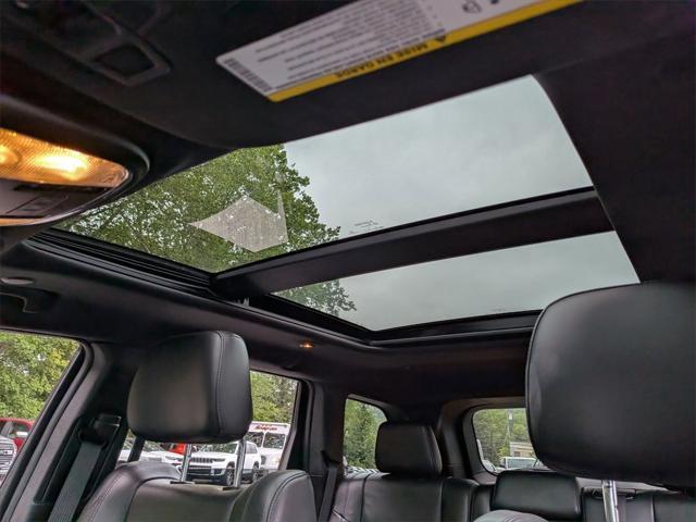 Photo of 2019 Diamond Black Jeep Grand Cherokee