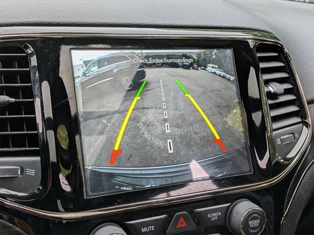 Photo of 2019 Diamond Black Jeep Grand Cherokee
