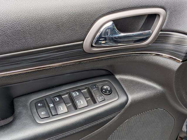 Photo of 2019 Diamond Black Jeep Grand Cherokee