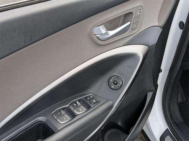 Photo of 2018 Frost White Pearl Hyundai Santa Fe Sport
