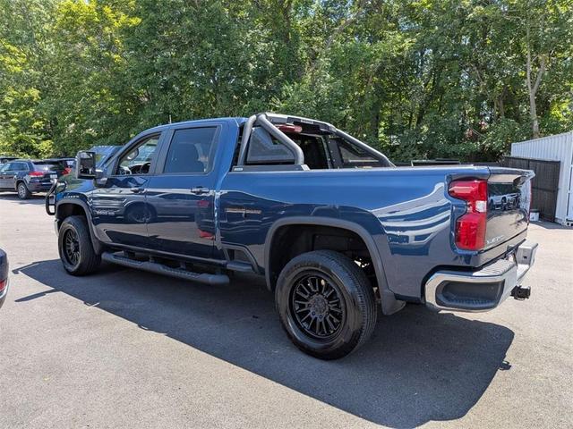 Photo of 2022 Northsky Blue Metallic Chevrolet Silverado 2500