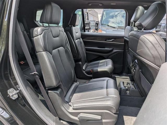 Photo of 2025 Diamond Black Jeep Grand Cherokee L