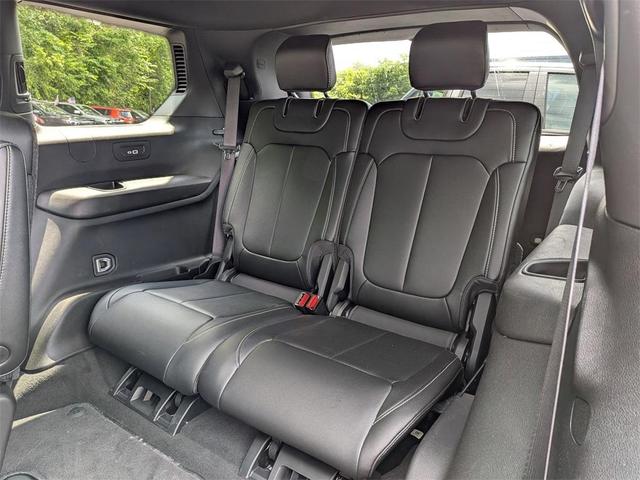 Photo of 2025 Diamond Black Jeep Grand Cherokee L