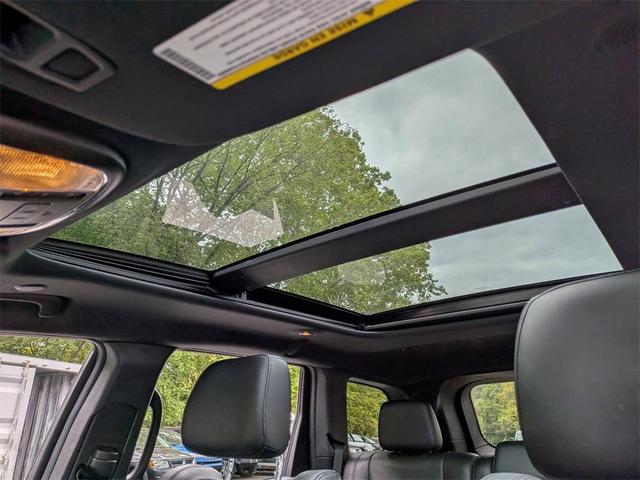 Photo of 2021 Diamond Black Jeep Grand Cherokee