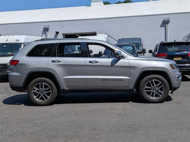 Photo of 2020 Billet Silver Metallic Clearcoat Jeep Grand Cherokee