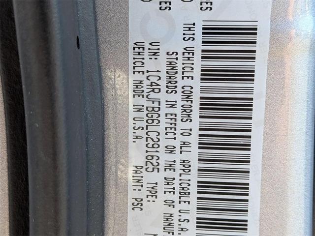 Photo of 2020 Billet Silver Metallic Clearcoat Jeep Grand Cherokee