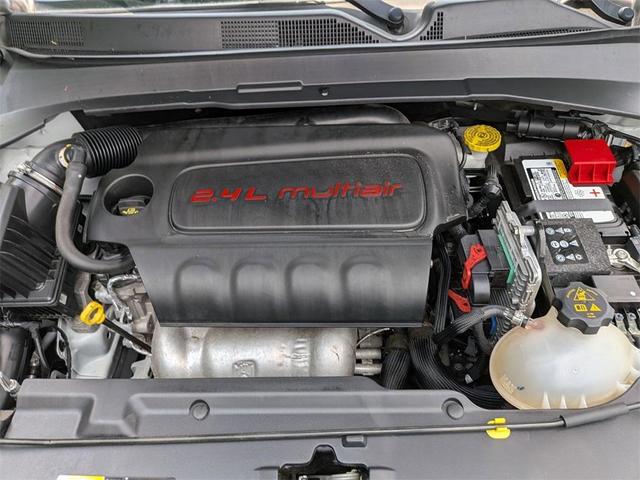 Photo of 2022 Bright White Clearcoat Jeep Compass