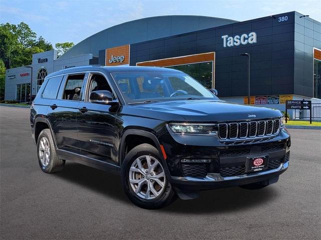 Photo of 2022 Diamond Black Jeep Grand Cherokee L
