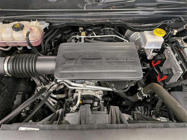 Photo of 2022 Granite Crystal Clearcoat Metallic RAM 1500