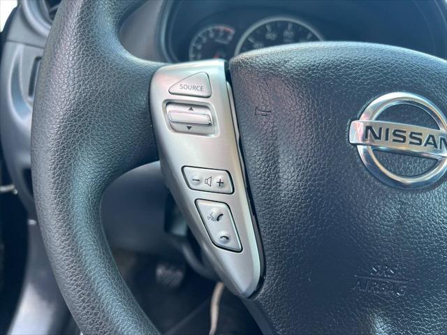 Photo of 2016 Black Nissan Versa