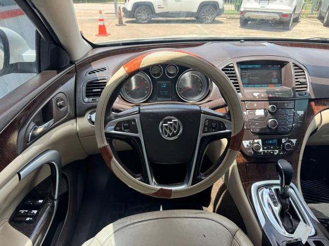 Photo of 2012 White Buick Regal