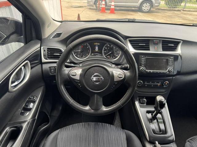 Photo of 2016 Black Nissan Sentra