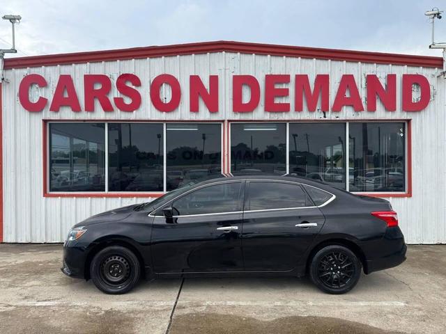 Photo of 2016 Black Nissan Sentra