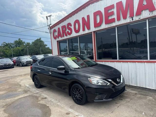 Photo of 2016 Black Nissan Sentra