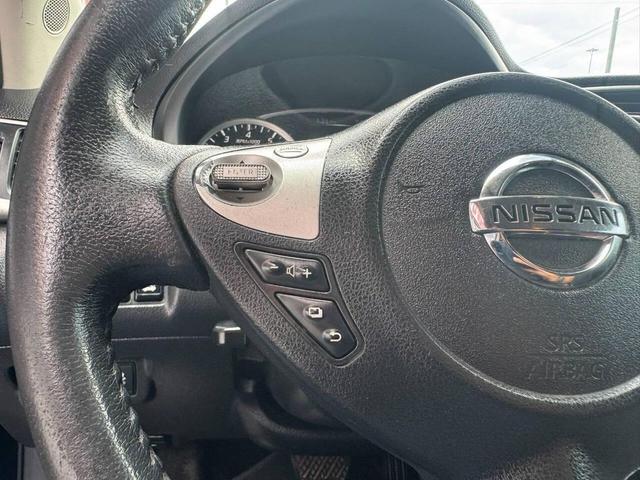 Photo of 2016 Black Nissan Sentra