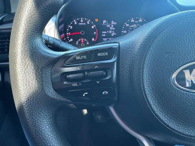 Photo of 2019 Silver Kia Rio