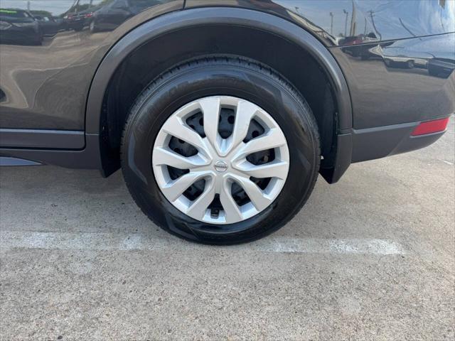 Photo of 2020 Black Nissan Rogue