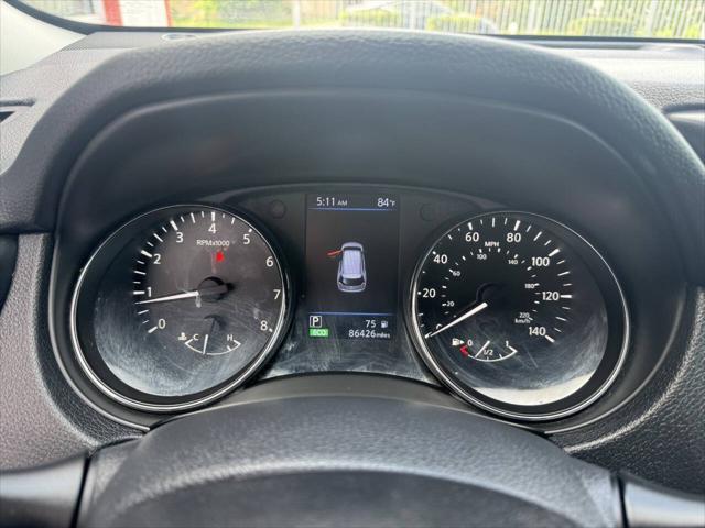 Photo of 2020 Black Nissan Rogue